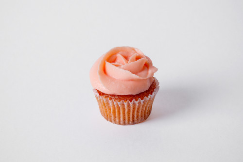 Strawberry mini-cupcakes
